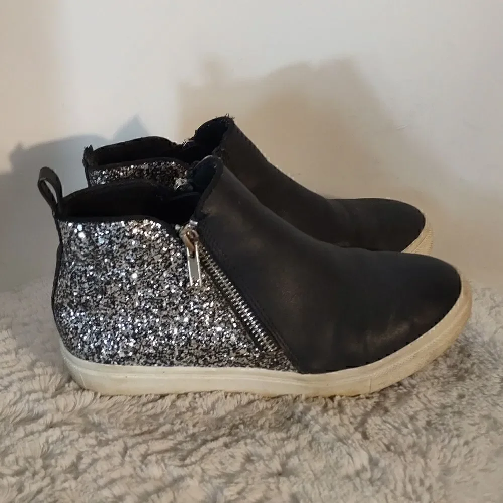 Dolce Vita Girls Faux Leather High Top Sneakers